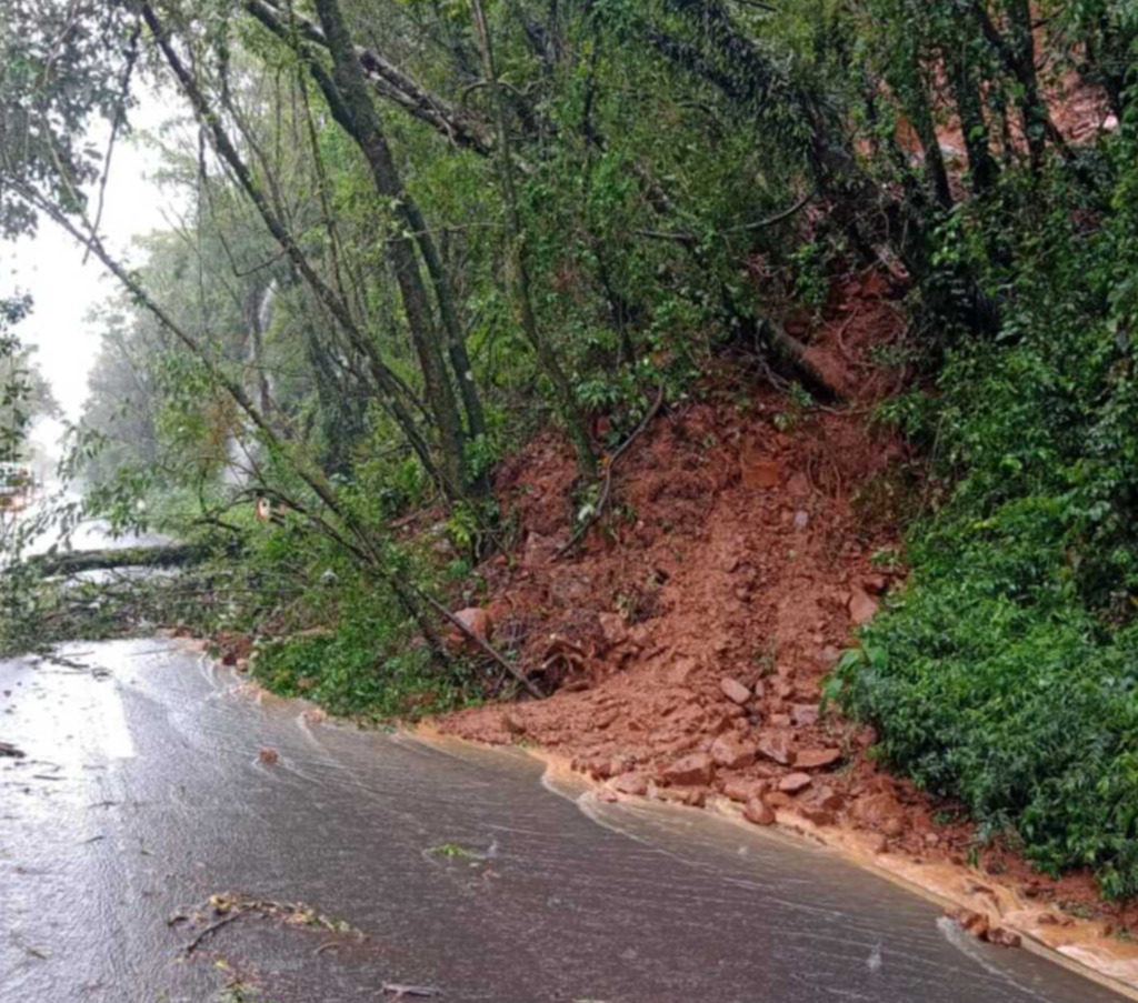 Dnit alerta para ocorrências nas rodovias federais devido às chuvas