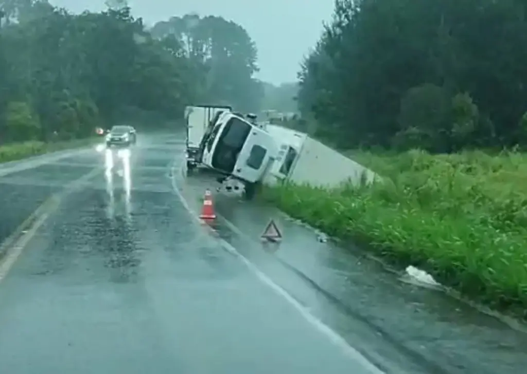 Três acidentes são registrados na BR-282, em Joaçaba