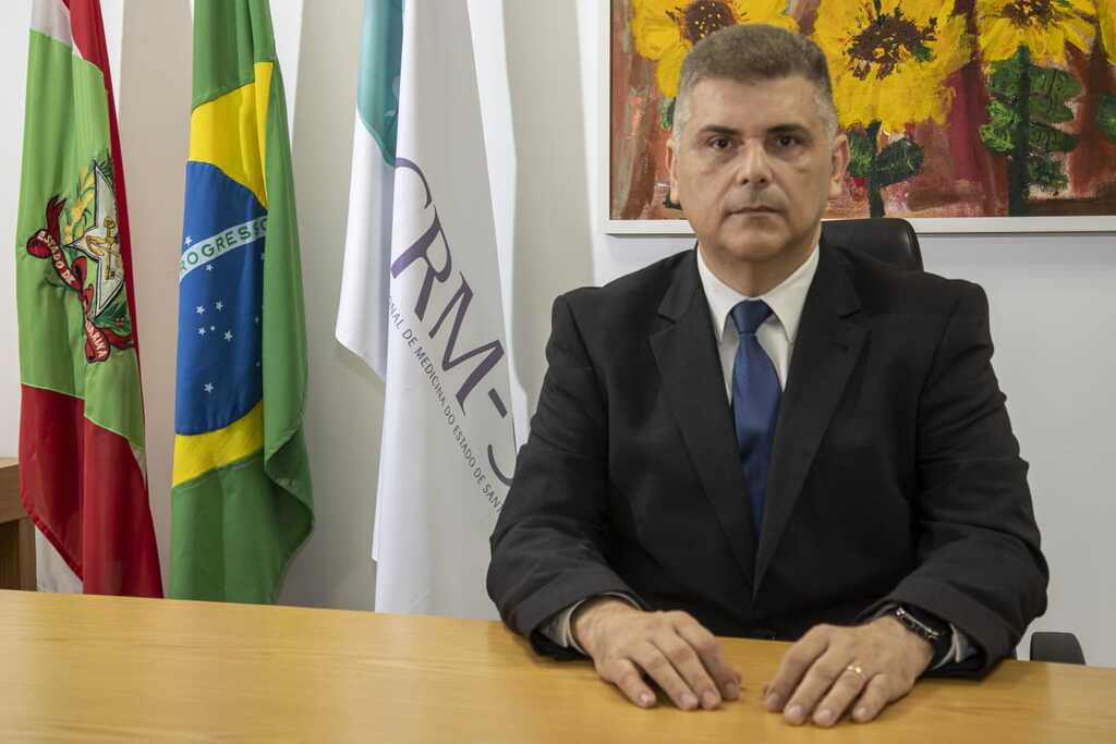 Conselho Regional de Medicina de Santa Catarina empossa Conselheiros e nova Diretoria