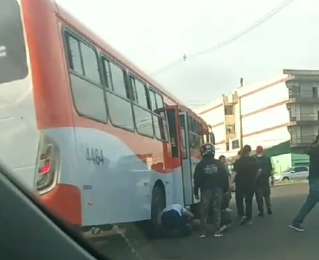título imagem Sepultado em São Pedro do Sul corpo de ciclista vítima de acidente com ônibus na BR-158