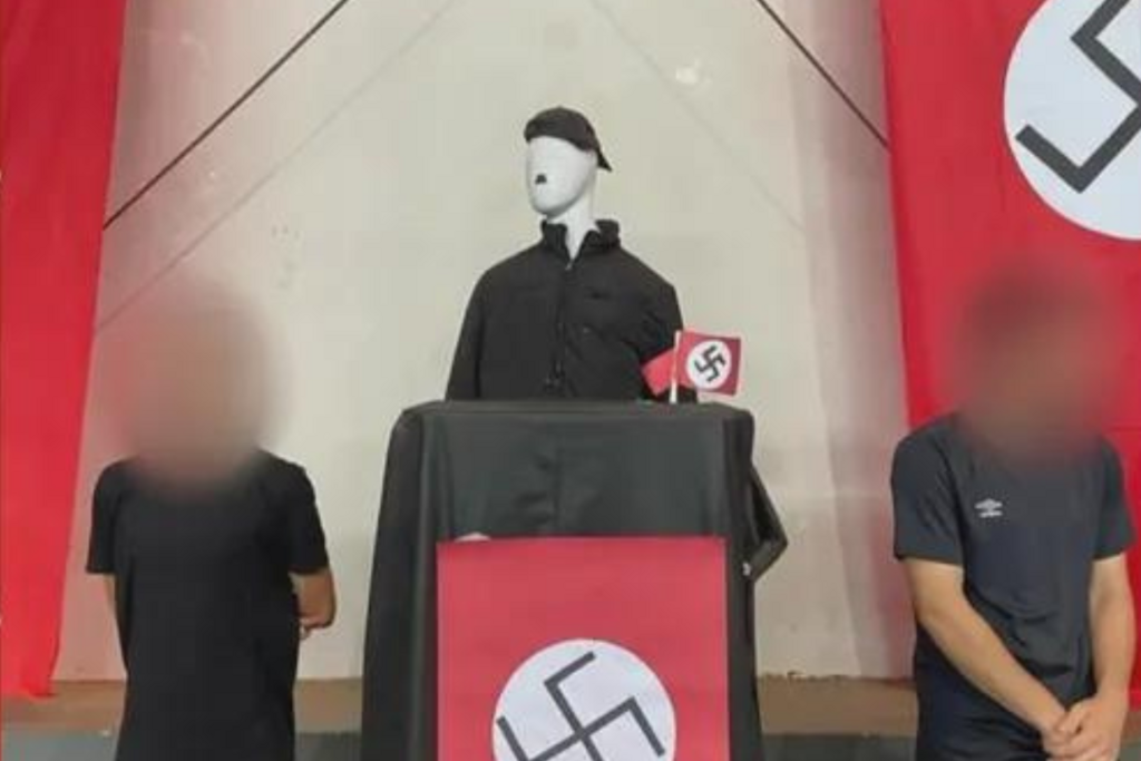 Professora é investigada por apologia ao nazismo por realizar atividade sobre Hitler em escola no Paraná
