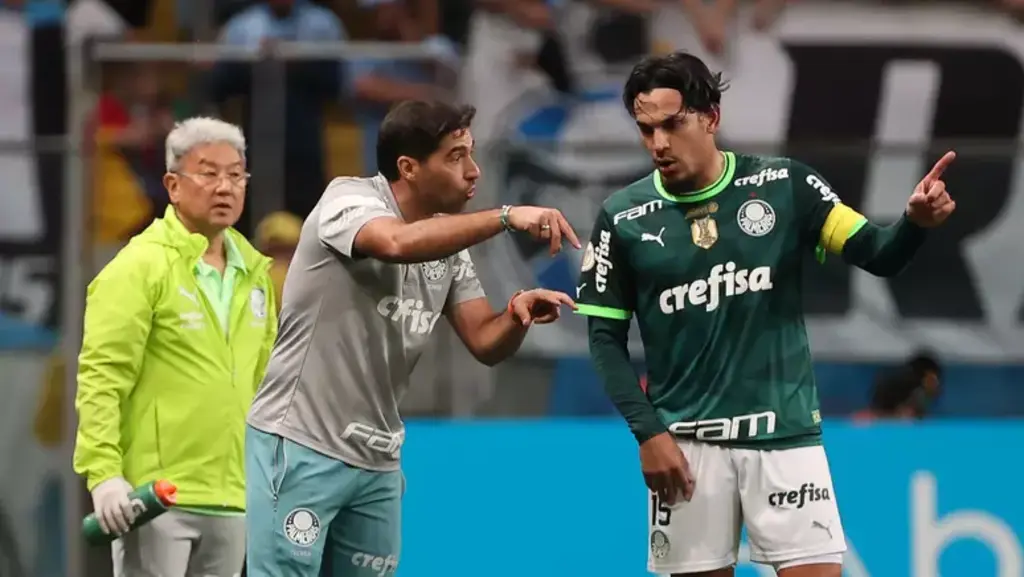 Abel Ferreira, técnico do Palmeiras, é suspenso por dois jogos e clube recebe multa por declarações polêmicas