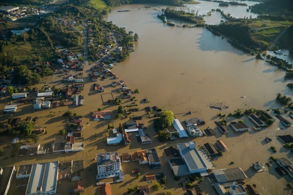 Chuvas em SC: permanece em 136 o número de municípios com ocorrências e 98 em situação de emergência