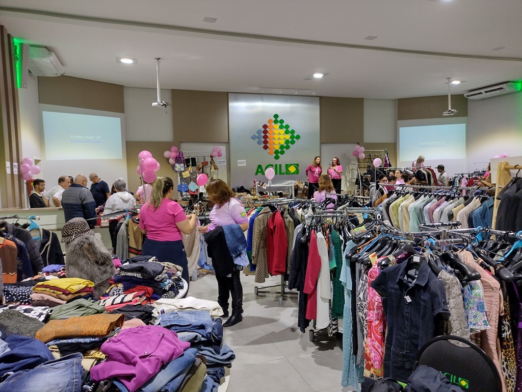 Núcleo da Mulher da ACIL celebra o sucesso do Bazar Desapega Rosa