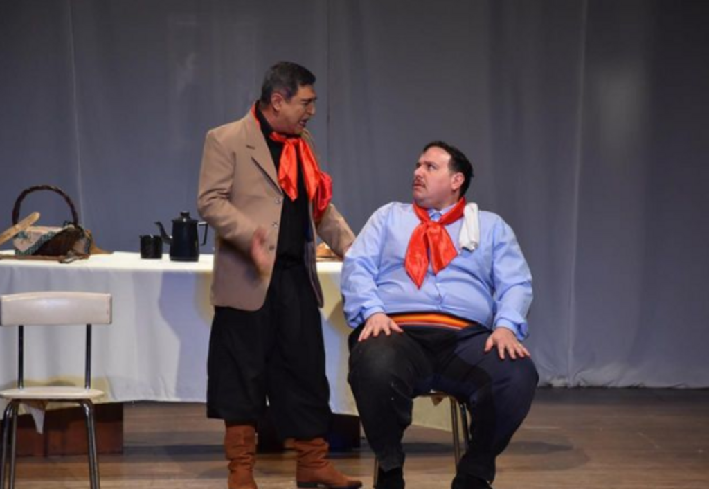 Divulgação Eu Teatro Tu Teatras - A comédia será apresentada no Teatro Municipal na segunda-feira, 16, às 20h30min.