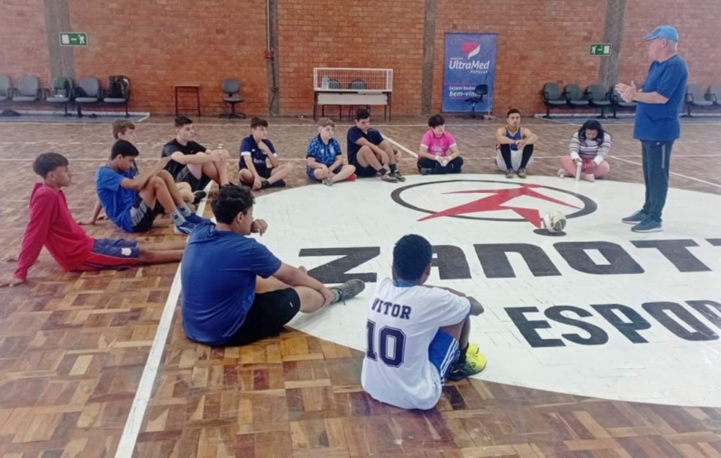 SMIS conta com 150 participantes em projeto social de futebol