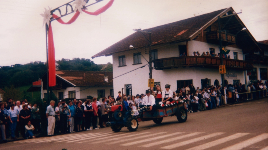 CAPITAL DO TIROL BRASILEIRO CELEBRA 90 ANOS DE IMIGRAÇÃO AUSTRÍACA