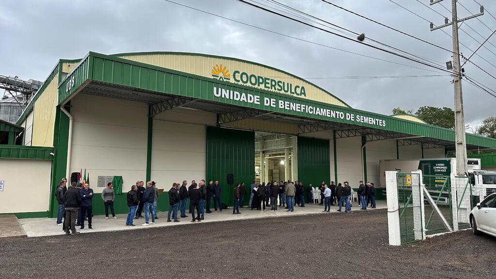 COOPERSULCA REINAUGURA UNIDADE DE BENEFICIAMENTO DE SEMENTES - UBS