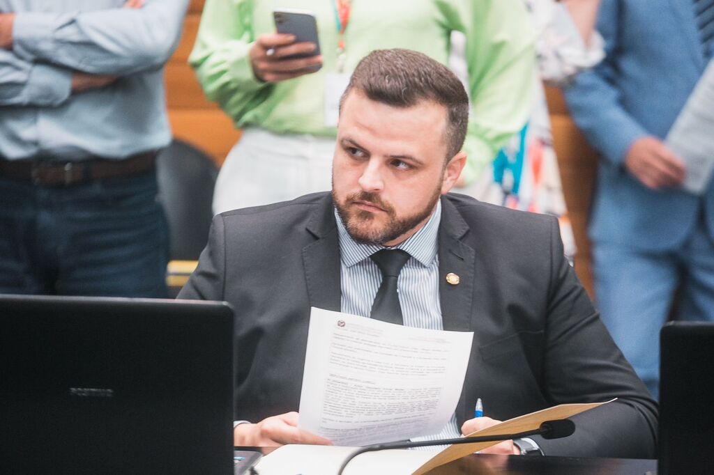 ALESC aprova audiência pública para debater caça do Javali