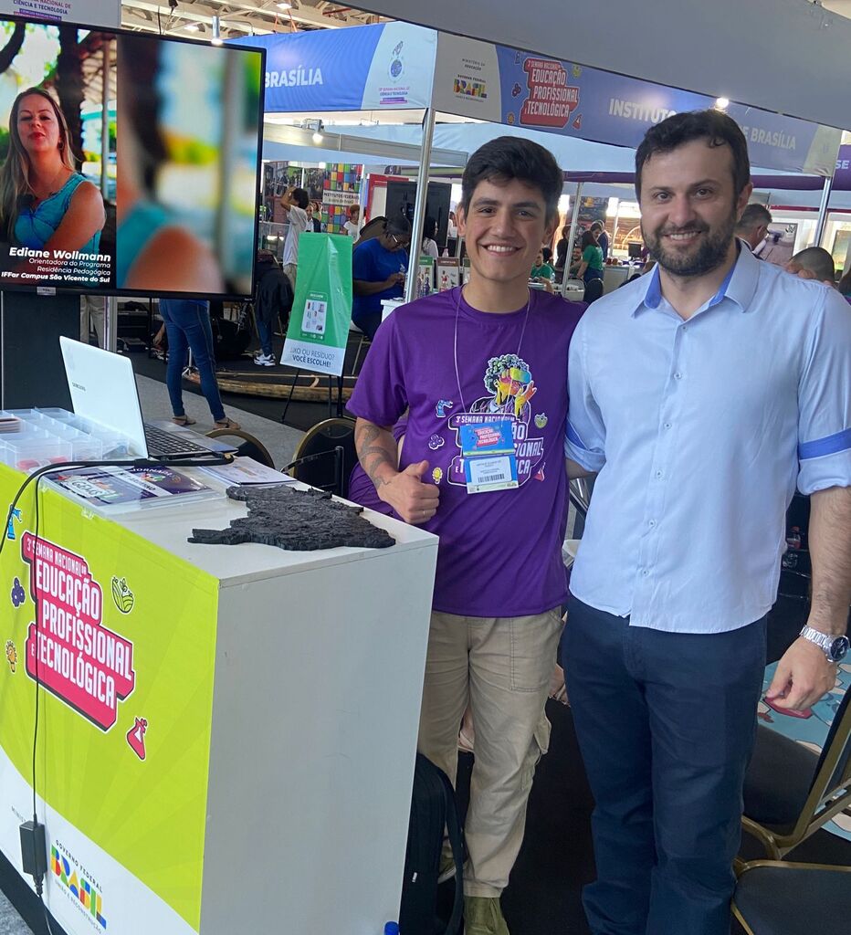 Estudante participa de evento sobre tecnologia em Brasília