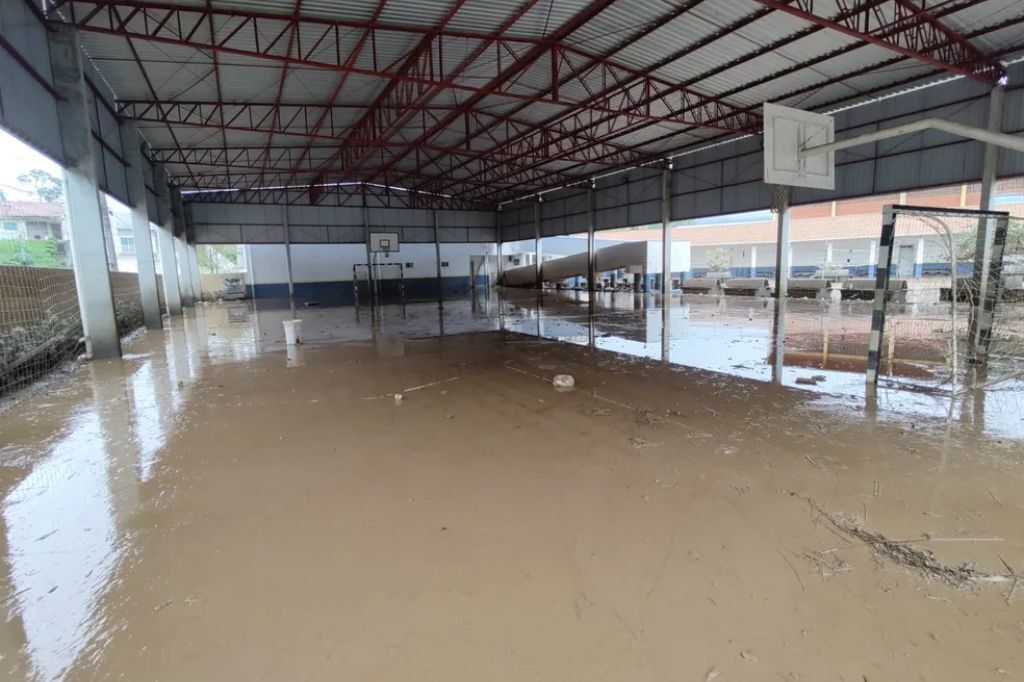 Atingidos por chuvas em SC poderão sacar parte do FGTS, anuncia governo federal