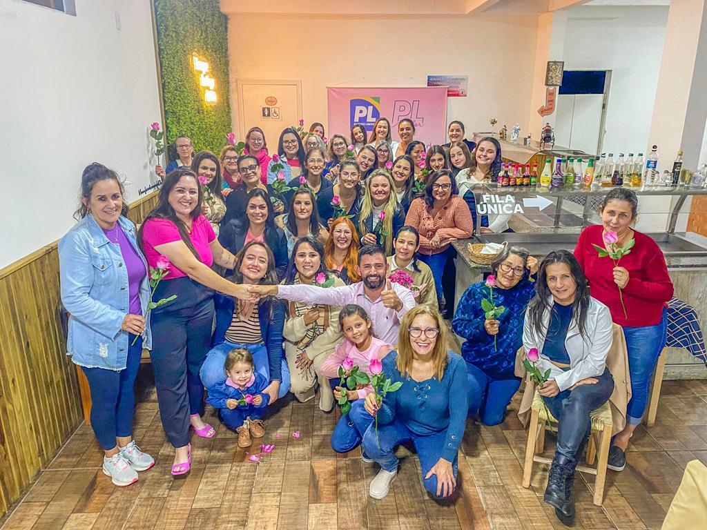 PL MULHER É CRIADO EM PASSO DE TORRES