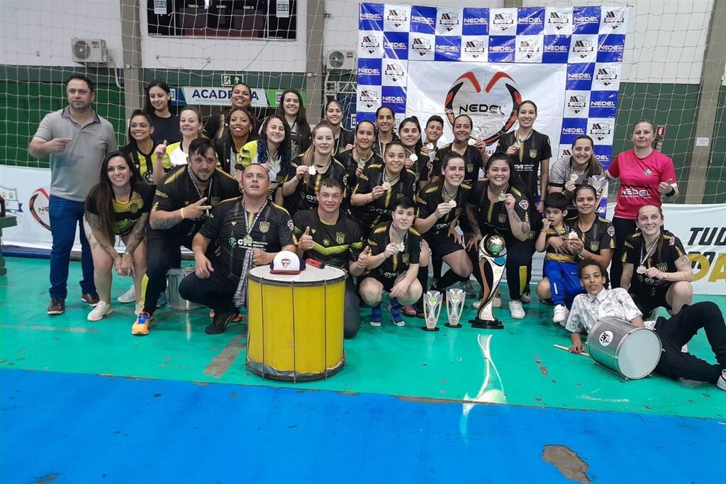 título imagem Penarol é bicampeão da Liga Sul-Riograndende de Futsal Feminino