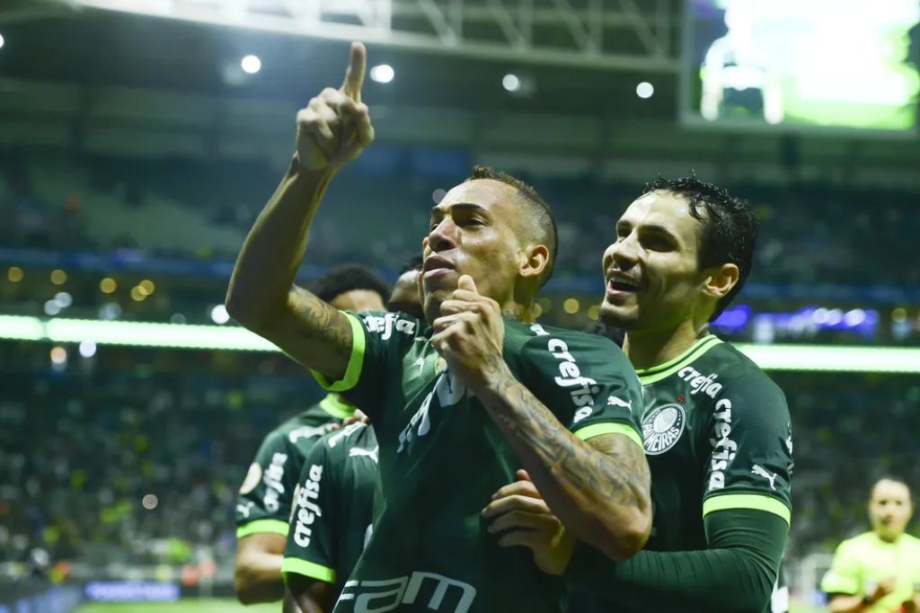  - Breno Lopes marcou duas vezes em vitória do Palmeiras sobre o São Paulo — Foto: Mauro Horita