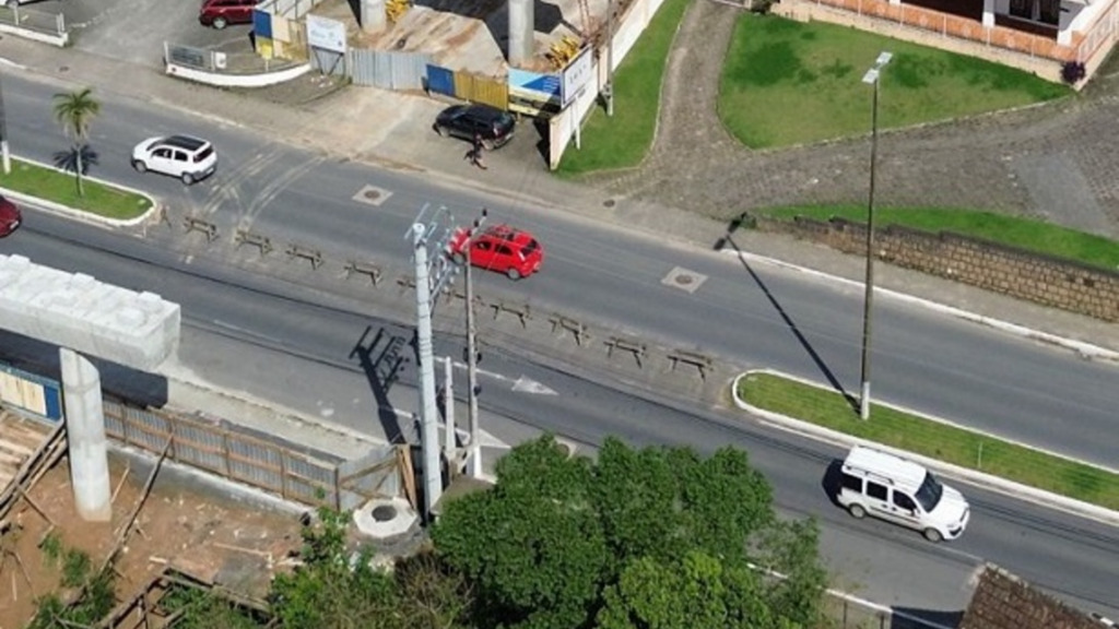 Aviso mudança no trânsito - obras da 4ª Ponte