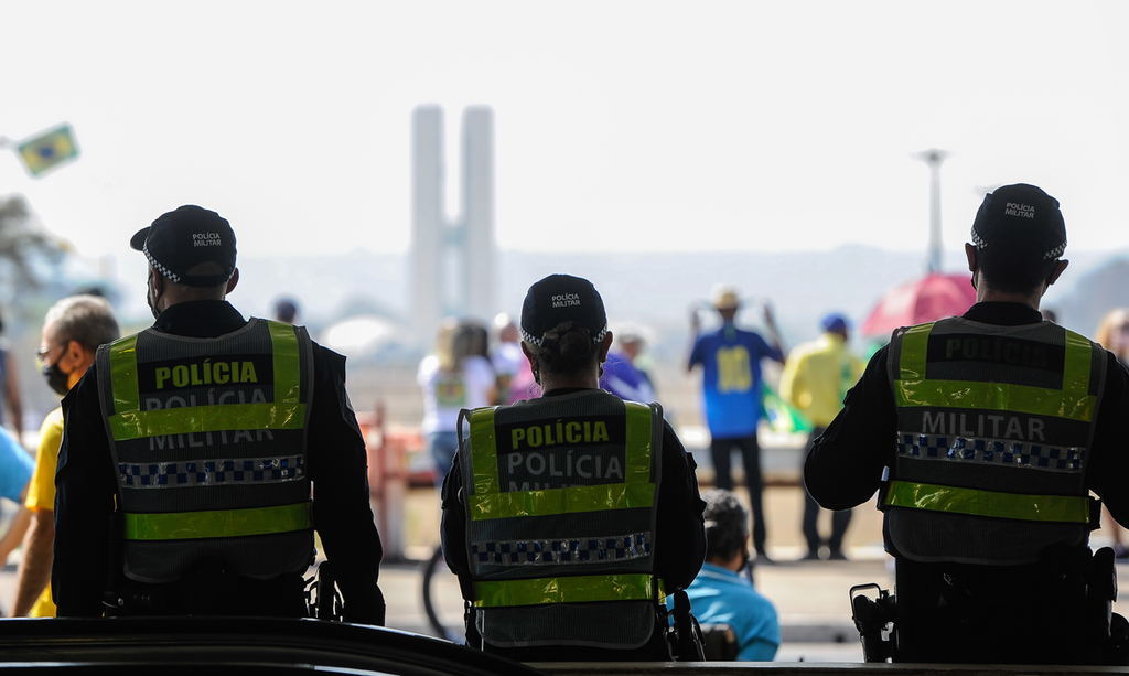 Zanin libera concurso da PMDF após fim de restrição para mulheres