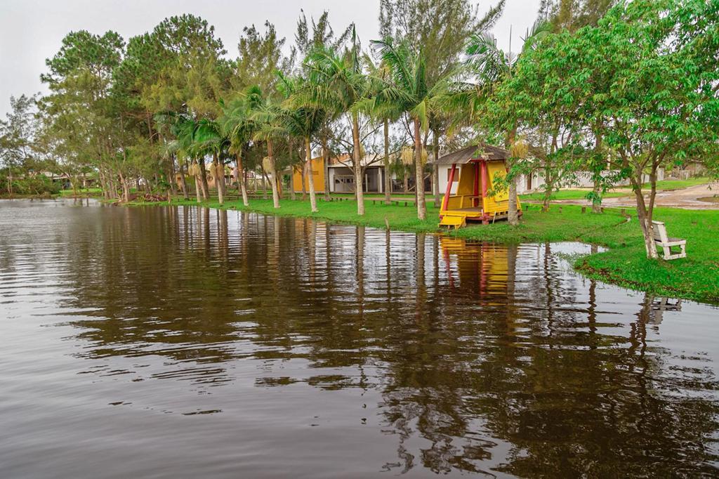 LAGOA DA TAPERA ENCONTRA-SE LIMPA 
E PRONTA PARA RECEBER TURISTAS EM PASSO DE TORRES