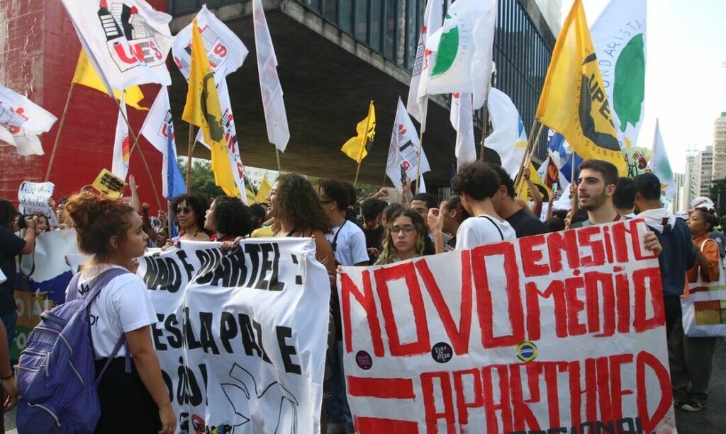 Governo Federal envia projeto ao Congresso para alterar novo ensino médio