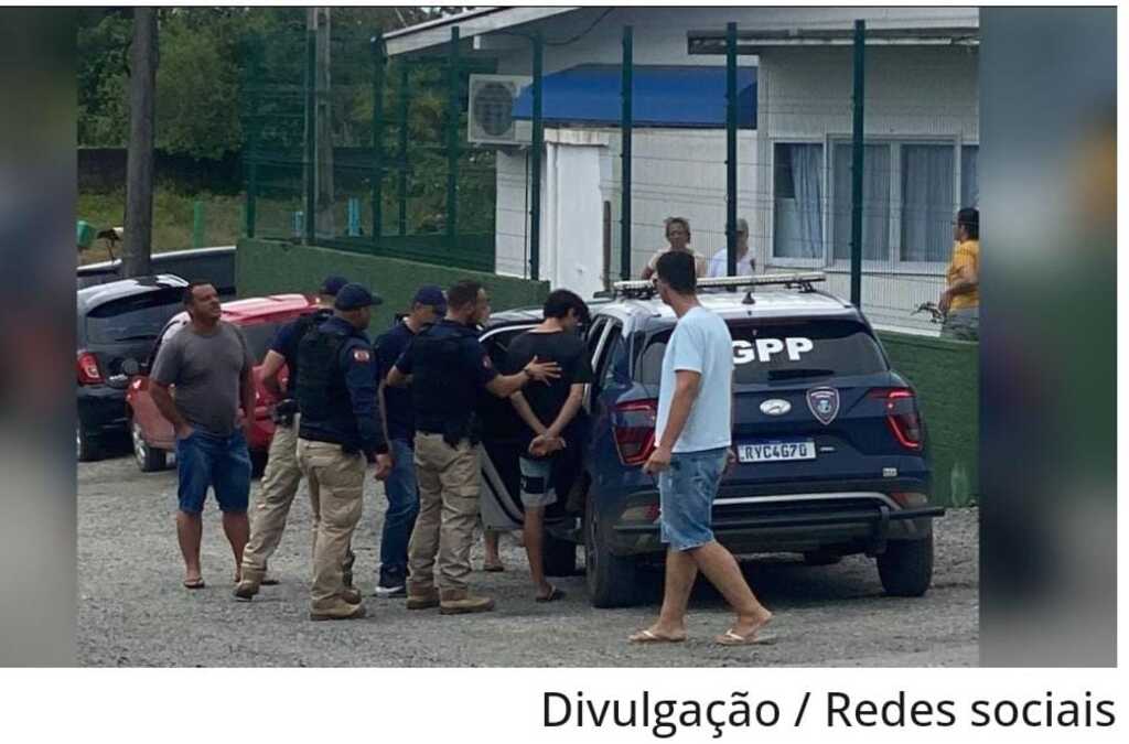 Adolescente armado é apreendido próximo de uma creche em Balneário Piçarras