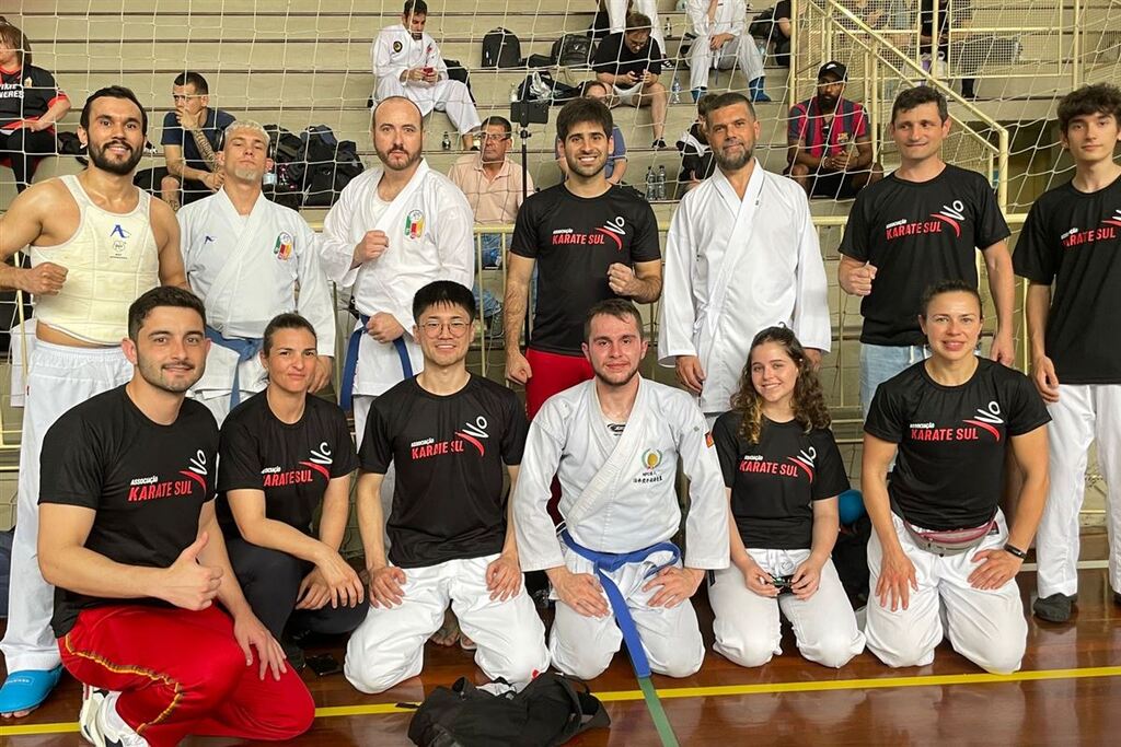 Foto: Associação Karate Sul (Divulgação) - Associação Karate Sul ficou com o vice-campeonato estadual da modalidade