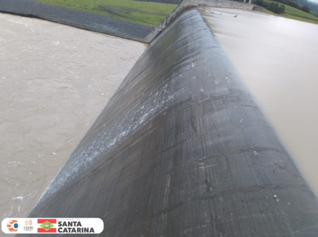 Defesa Civil de SC alerta para risco alto de inundações no Vale do Itajaí