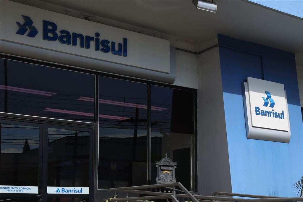 CIEE-RS abre seleção para 18 vagas de estágio nas agências do Banrisul da região