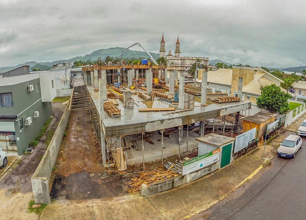 OBRAS DO HOSPITAL NOSSA SENHORA DE FÁTIMA DE PRAIA GRANDE AVANÇAM PARA O SEGUNDO ANDAR
