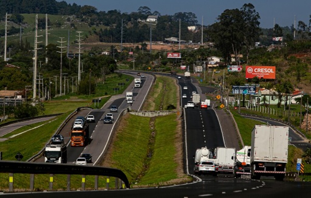 Presidente da Câmara de Joinville lidera comitiva em Brasília para discutir repactuação do contrato da BR-101