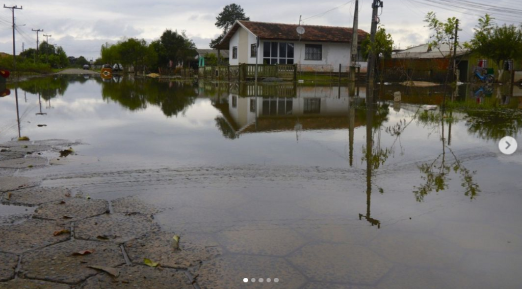 Correio do Norte / Variedades / BR-280 é interditada em Canoinhas