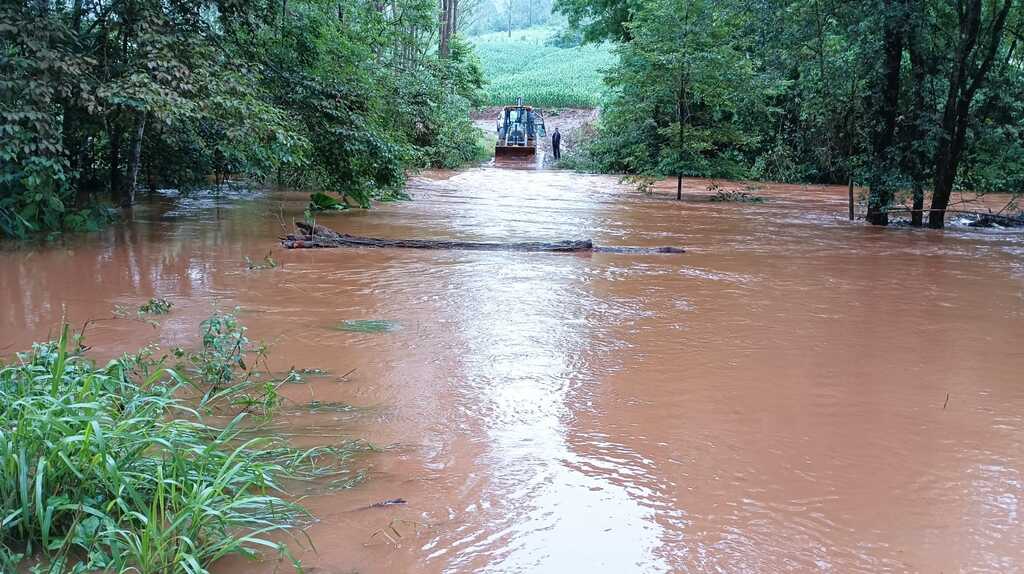 Temporal causa prejuízos no município de Belmonte