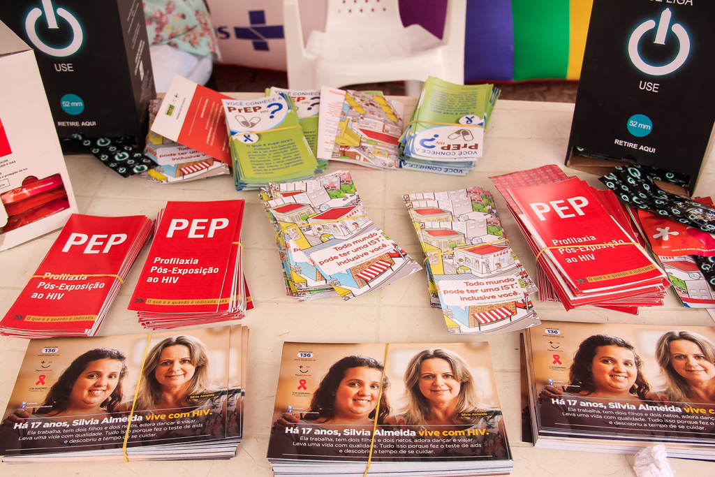 Prefeitura promove ação de prevenção ao HIV no Navegantes