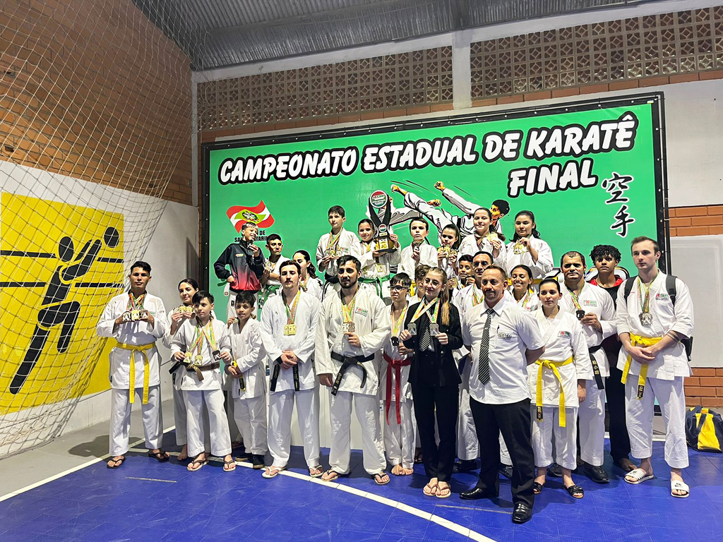 Karatê da FME de Capinzal conquista título de Campeão Estadual