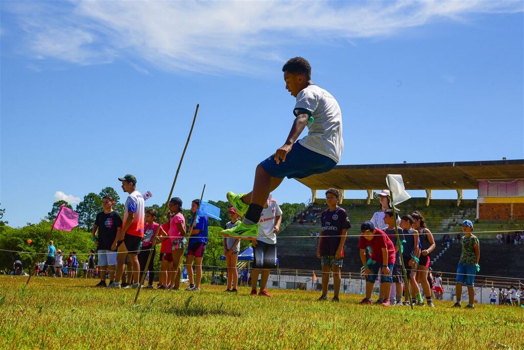 UFSM promove festival de atletismo para estudantes da rede básica de Santa Maria