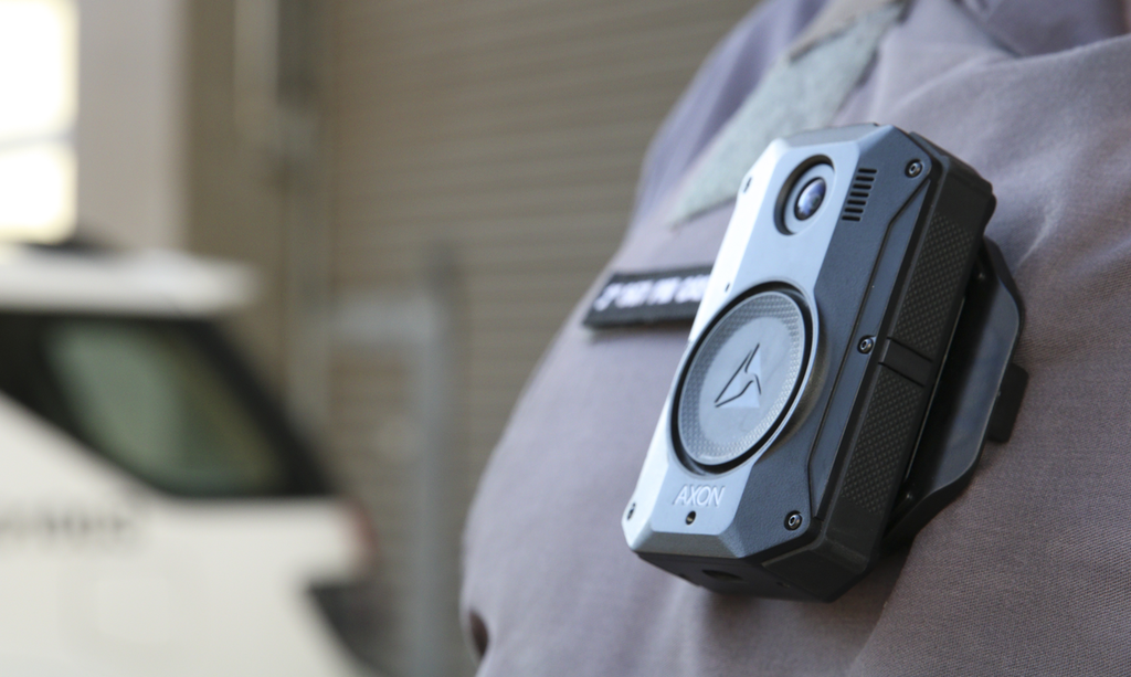 título imagem EUA doam 400 câmeras para uniformes policiais ao Brasil