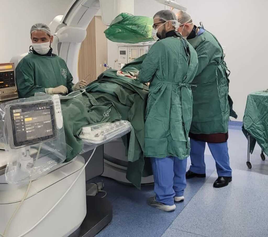 Hospital Regional Alto Vale realiza cirurgias inovadoras de ressincronização cardíaca