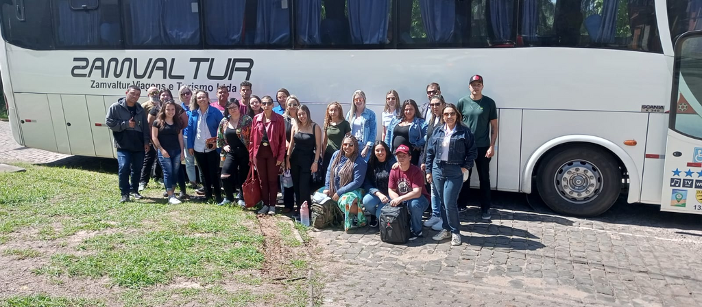 Colégio Agrícola faz visita ao Politécnico da UFSM