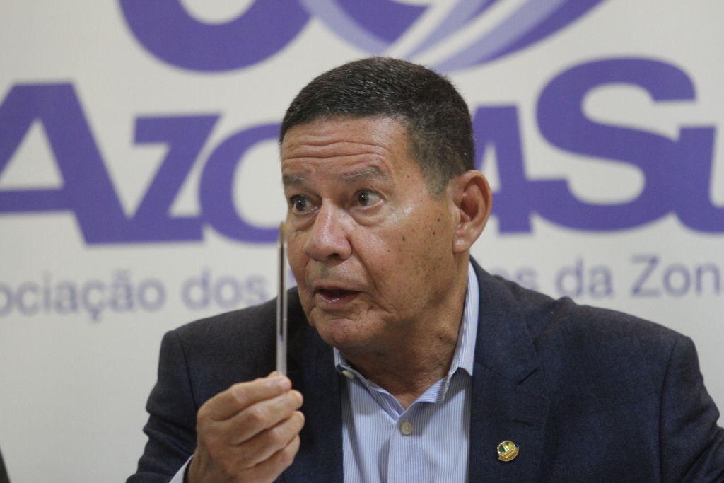 Foto: Jô Folha - DP - Senador esteve em Pelotas na sexta-feira (10)