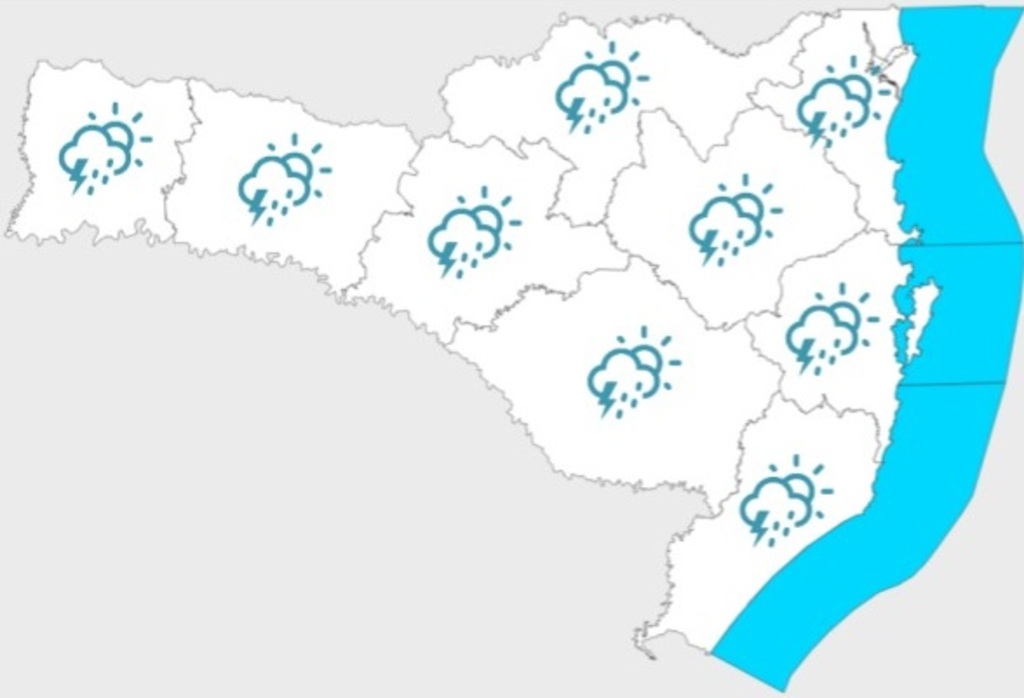 Final de semana com calor e temporais isolados em SC