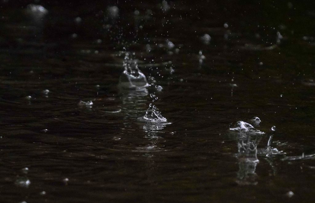 Defesa Civil de SC alerta para temporais com chuva intensa e volumosa entre a quinta (16) e o sábado (18)