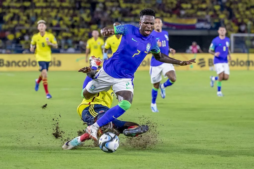  - Vini Jr na partida entre Brasil x Colômbia — Foto: Vitor Silva