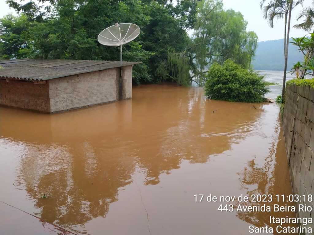 Nível do Rio Uruguai em Itapiranga está 13,06 metros acima do normal