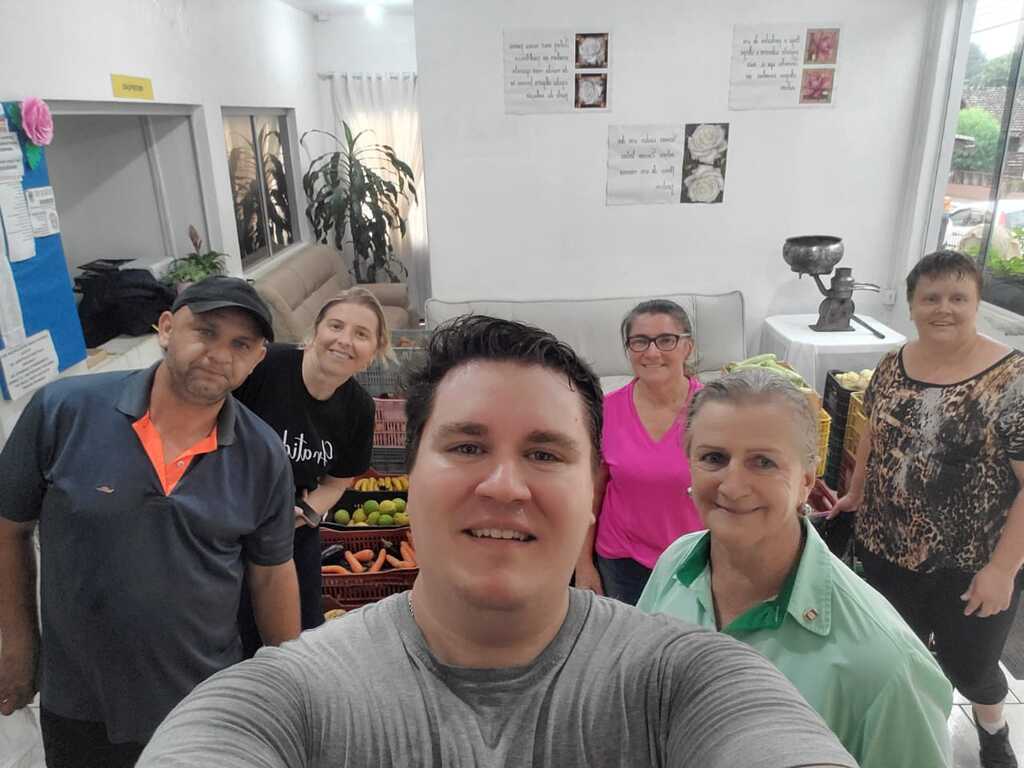 ASSISTÊNCIA SOCIAL ANUNCIA DISTRIBUIÇÃO DE HORTIFRÚTIS DOADOS POR EMPRESA SUPERMERCADISTA DE TREZE TÍLIAS