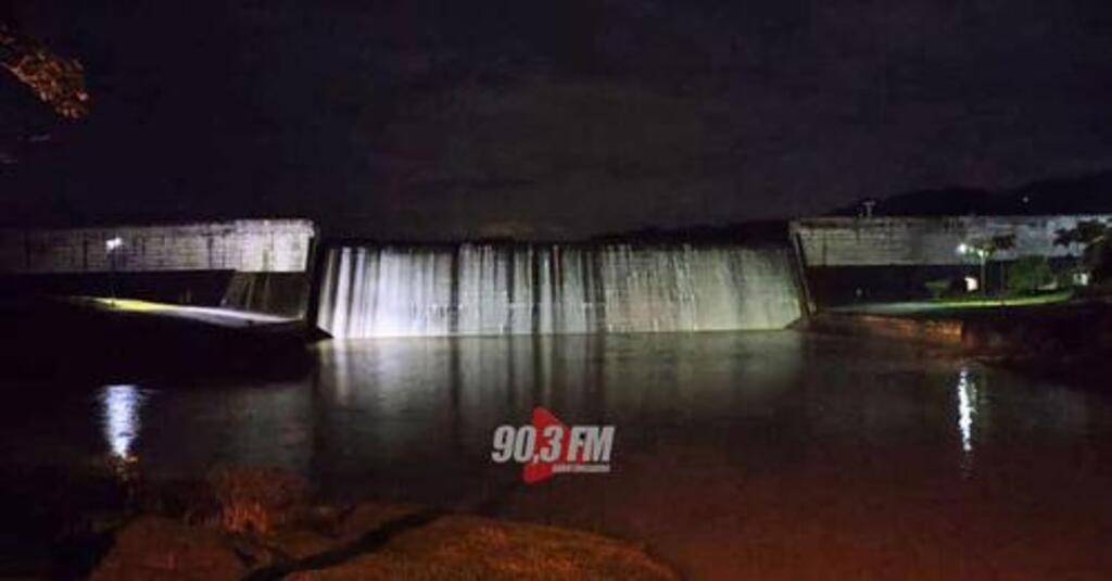 Barragem de Taió verteu na madrugada desta segunda-feira