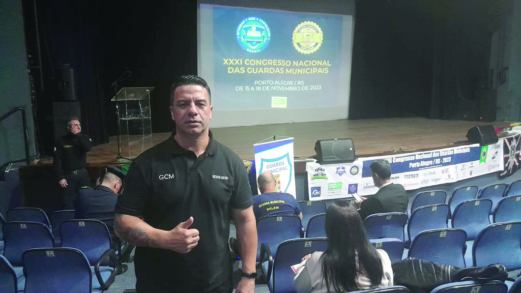 Uruguaianenses participam de congresso nacional de guardas municipais