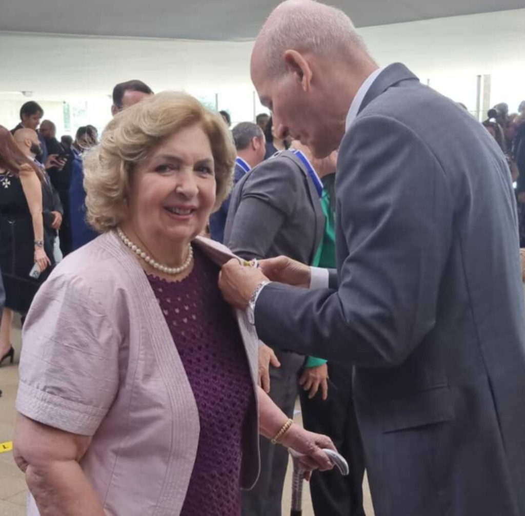 Senadora Ivete da Silveira Recebe Comenda da Ordem do Rio Branco e cobra ajuda federal para Santa Catarina