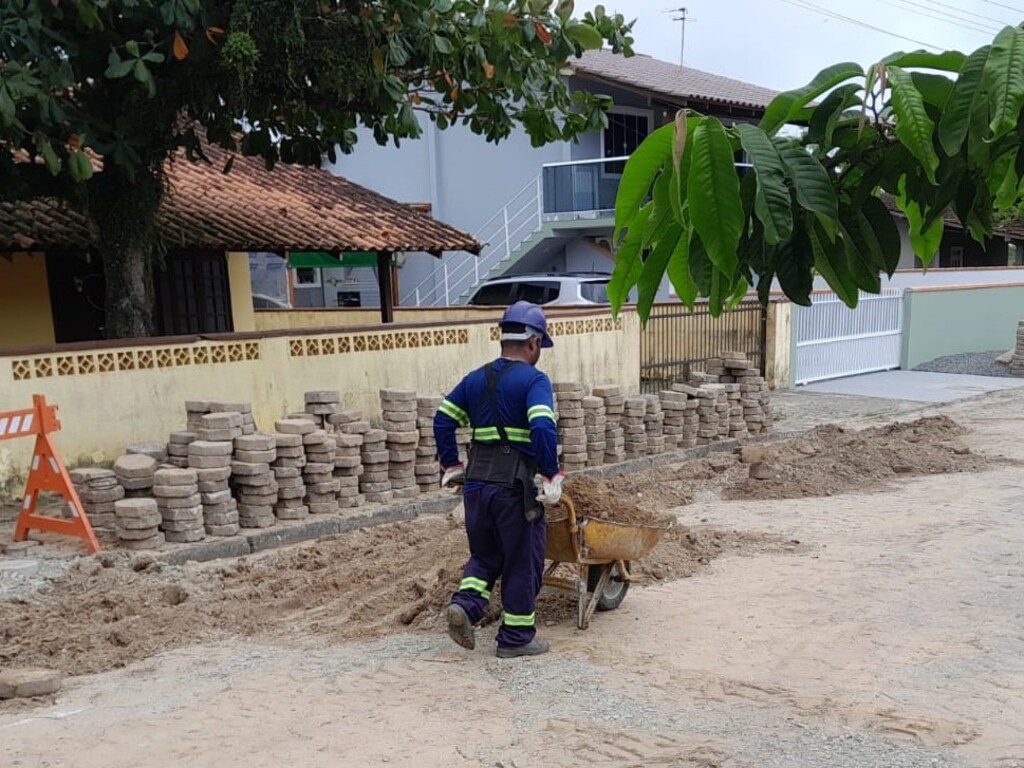 Cronograma das obras de esgoto pode ser acompanhado semanalmente nas redes sociais da Águas de São Francisco do Sul