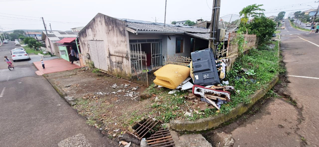 Associação Amigos do Karatê de Capinzal presta ajuda a Família nos atingida tempestade em Capinzal