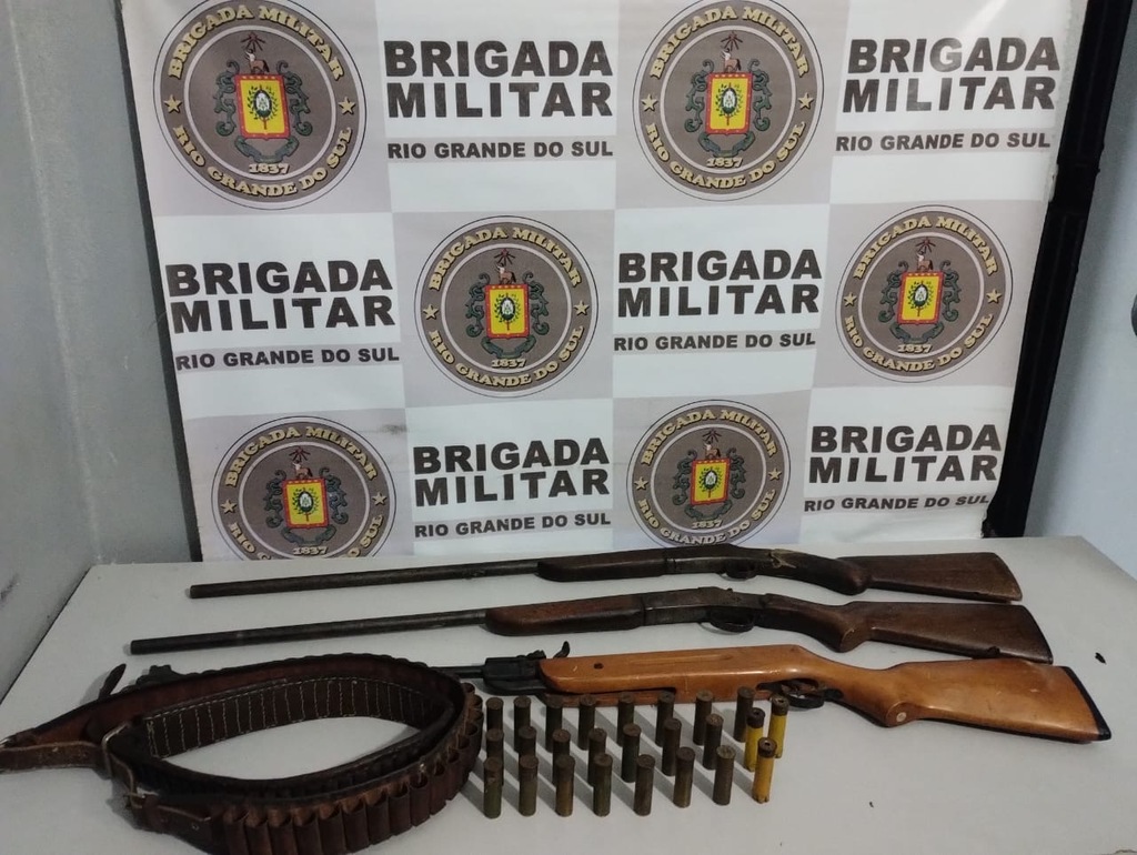 Foto: Divulgação - 6° BPM - As armas de fogo foram apreendidas e apresentadas na delegacia