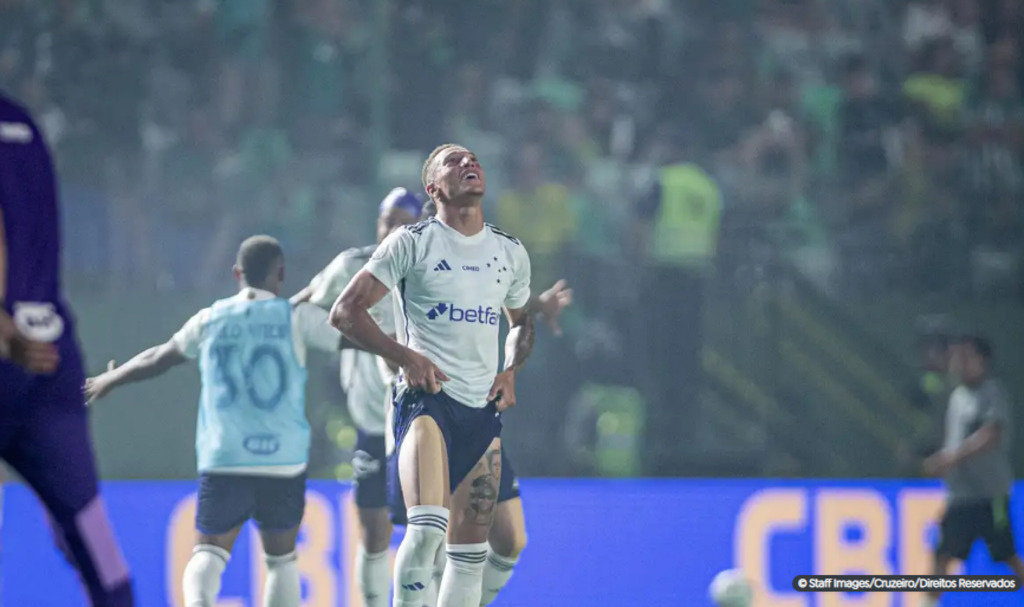 Cruzeiro supera Goiás e ganha fôlego na lua contra o rebaixamento