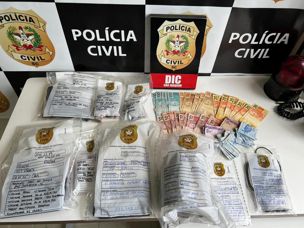 Cumpridos 17 mandados de busca e presas quatro pessoas por tráfico de entorpecentes, em São Joaquim